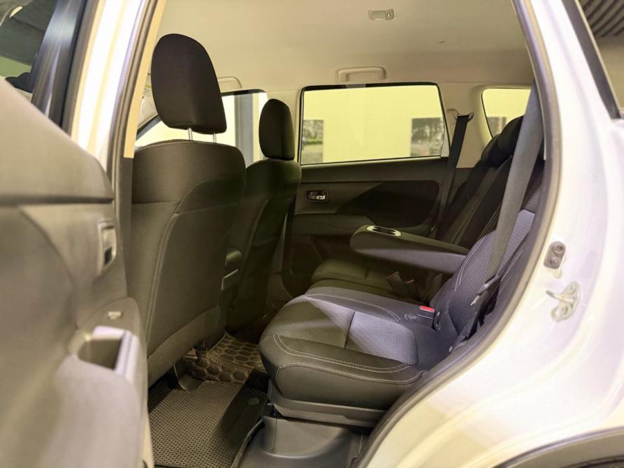Mitsubishi Outlander III Рестайлинг 3 Новосибирск  - изображение 12