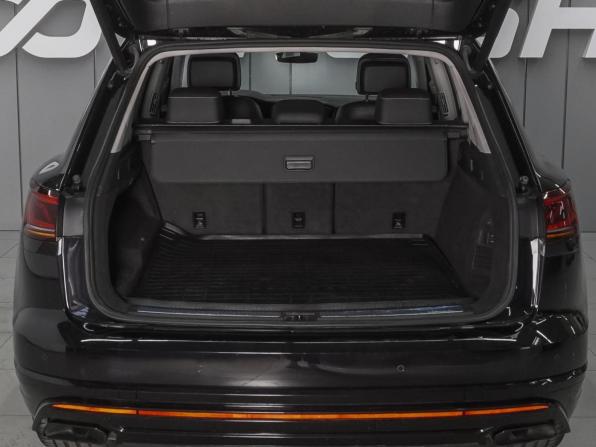 Volkswagen Touareg III с пробегом 2018 года, цена 4 949 000 рублей, 103093 км, внедорожник, Автокод Объявления