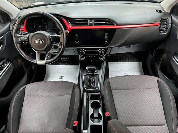 Kia Rio IV Рестайлинг с пробегом 2020 года, цена 1 490 000 рублей, 137968 км, седан, Автокод Объявления