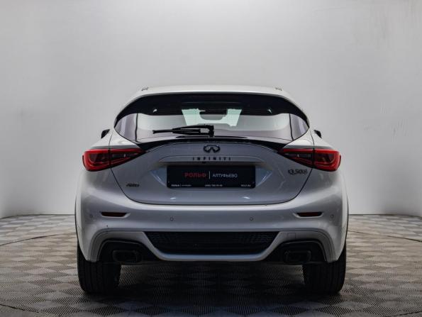 Infiniti Q30 с пробегом 2017 года, цена 2 240 000 рублей, 76206 км, хэтчбек, Автокод Объявления