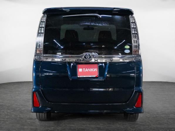 Toyota Voxy III (R80) с пробегом 2014 года, цена 1 750 000 рублей, 246939 км, минивэн, Автокод Объявления