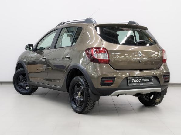 Renault Sandero II Рестайлинг с пробегом 2018 года, цена 1 150 000 рублей, 96424 км, хэтчбек, Автокод Объявления