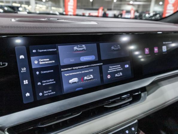 Geely Monjaro I с пробегом 2023 года, цена 3 099 700 рублей, 72000 км, внедорожник, Автокод Объявления