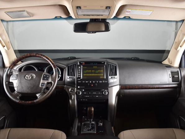Toyota Land Cruiser 200 Series с пробегом 2010 года, цена 2 949 999 рублей, 263102 км, внедорожник, Автокод Объявления