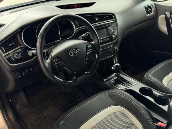 Kia Ceed II Рестайлинг с пробегом 2016 года, цена 1 100 000 рублей, 169000 км, универсал, Автокод Объявления