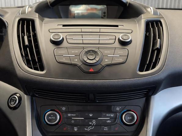 Ford Kuga II Рестайлинг с пробегом 2016 года, цена 1 647 000 рублей, 97442 км, внедорожник, Автокод Объявления