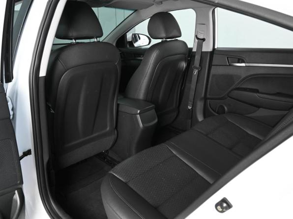 Hyundai Avante VI Рестайлинг с пробегом 2019 года, цена 1 590 000 рублей, 130054 км, седан, Автокод Объявления