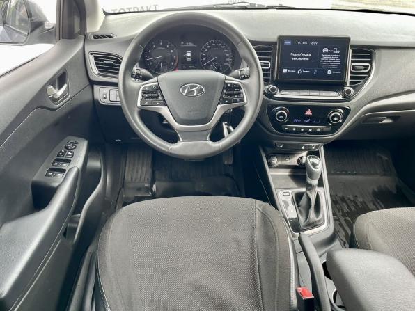 Hyundai Solaris II Рестайлинг с пробегом 2021 года, цена 1 780 000 рублей, 72600 км, седан, Автокод Объявления