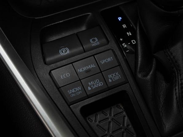Toyota RAV4 V (XA50) с пробегом 2021 года, цена 3 700 000 рублей, 69348 км, внедорожник, Автокод Объявления