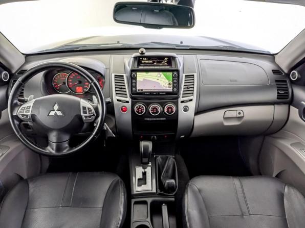 Mitsubishi Pajero Sport II Рестайлинг с пробегом 2015 года, цена 1 825 000 рублей, 237795 км, внедорожник, Автокод Объявления