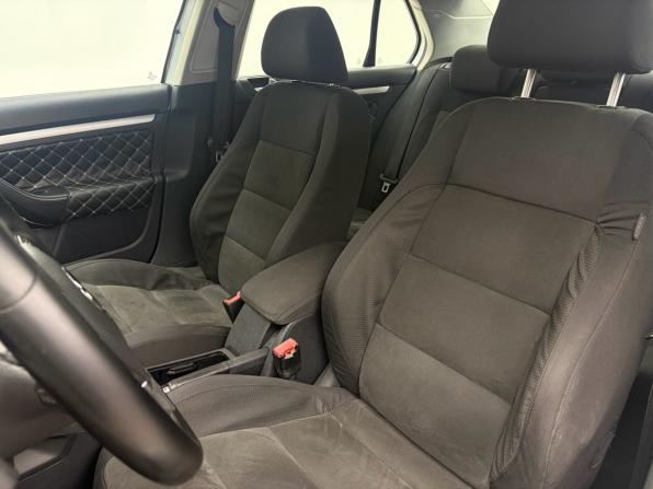 Volkswagen Jetta V с пробегом 2009 года, цена 630 000 рублей, 350000 км, седан, Автокод Объявления