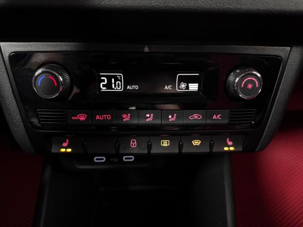 Volkswagen Polo VI с пробегом 2021 года, цена 1 406 000 рублей, 128000 км, лифтбек, Автокод Объявления