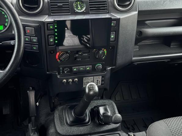 Land Rover Defender I Рестайлинг с пробегом 2012 года, цена 4 400 000 рублей, 56921 км, внедорожник, Автокод Объявления