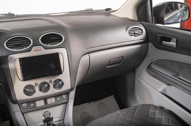 Ford Focus II Рестайлинг с пробегом 2010 года, цена 589 000 рублей, 290000 км, хэтчбек, Автокод Объявления