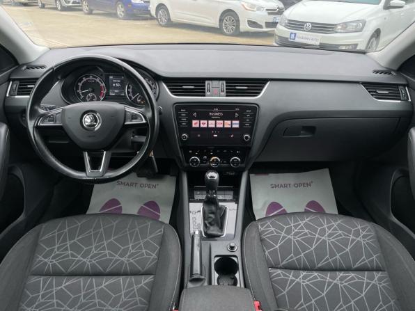 Skoda Octavia III (A7) Рестайлинг с пробегом 2018 года, цена 1 590 000 рублей, 120000 км, лифтбек, Автокод Объявления