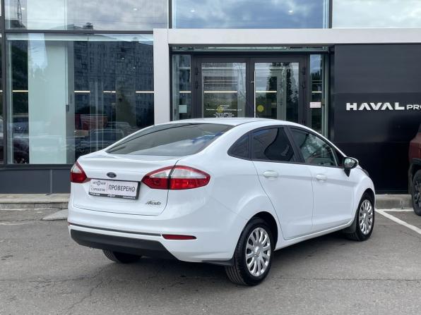 Ford Fiesta Mk6 Рестайлинг с пробегом 2015 года, цена 799 000 рублей, 131194 км, седан, Автокод Объявления