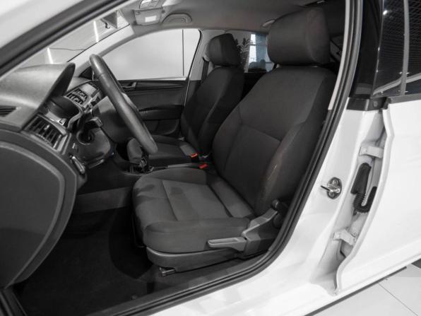 Skoda Rapid I Рестайлинг с пробегом 2019 года, цена 1 195 000 рублей, 131238 км, лифтбек, Автокод Объявления