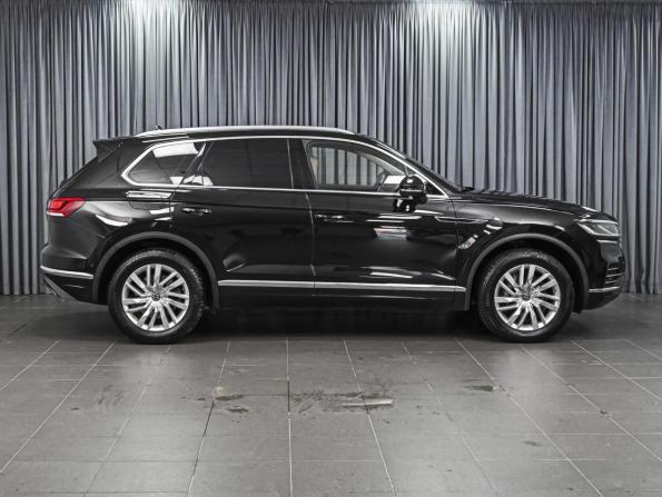 Volkswagen Touareg III с пробегом 2022 года, цена 6 499 000 рублей, 32084 км, внедорожник, Автокод Объявления
