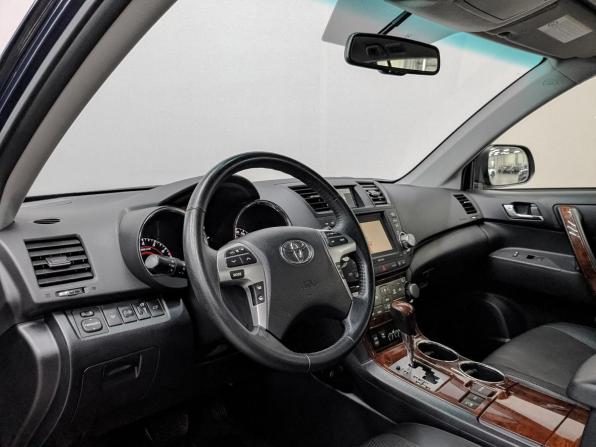 Toyota Highlander II (XU40) Рестайлинг с пробегом 2012 года, цена 2 750 000 рублей, 76643 км, внедорожник, Автокод Объявления
