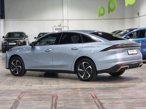 Geely Galaxy L6 с пробегом 2025 года, цена 2 770 000 рублей, 12900 км, седан, Автокод Объявления