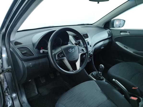 Hyundai Solaris I Рестайлинг с пробегом 2016 года, цена 950 000 рублей, 154937 км, седан, Автокод Объявления