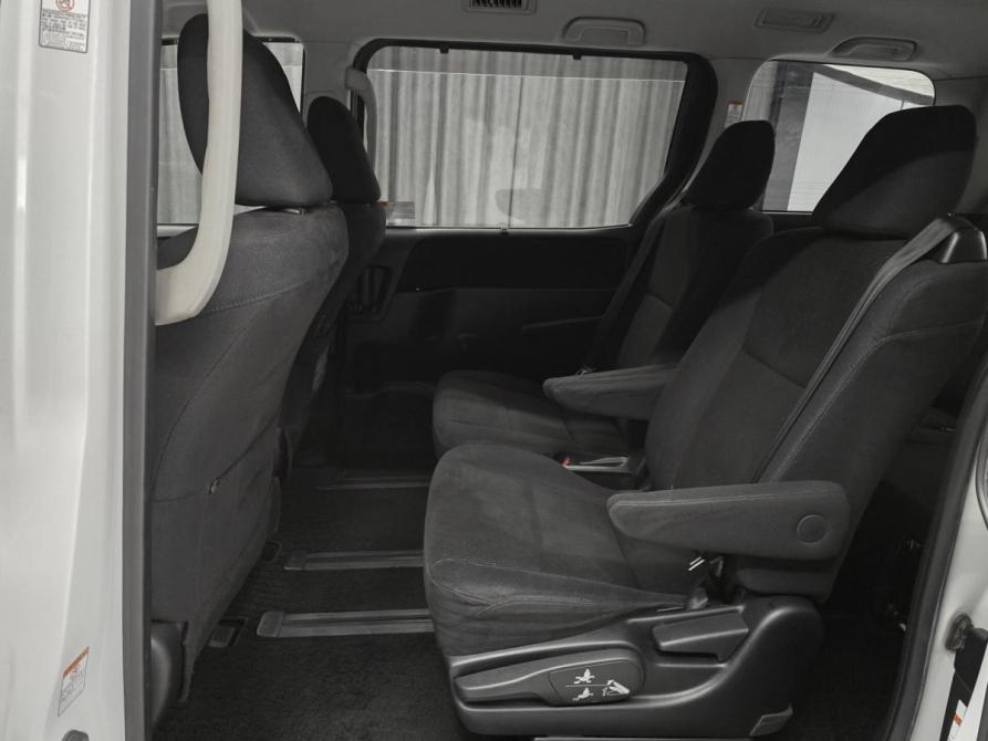 Toyota Voxy III (R80) Красноярск  - изображение 14