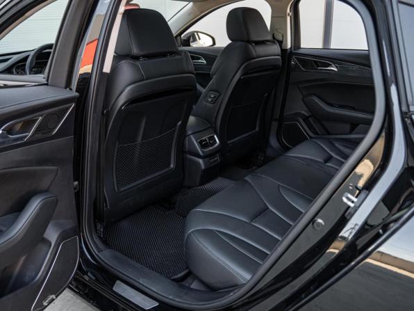 Hongqi H5 I с пробегом 2022 года, цена 2 230 000 рублей, 11911 км, седан, Автокод Объявления