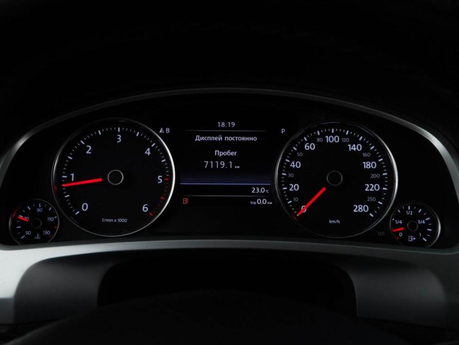 Volkswagen Touareg II Рестайлинг Москва  - изображение 22