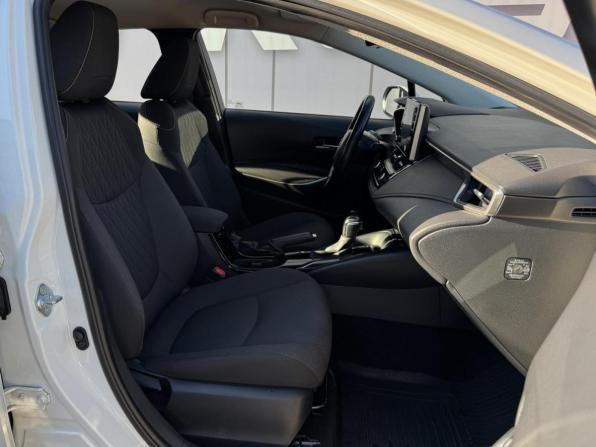 Toyota Corolla XI (E160 E170 E180) Рестайлинг 1 с пробегом 2019 года, цена 2 179 000 рублей, 96134 км, седан, Автокод Объявления
