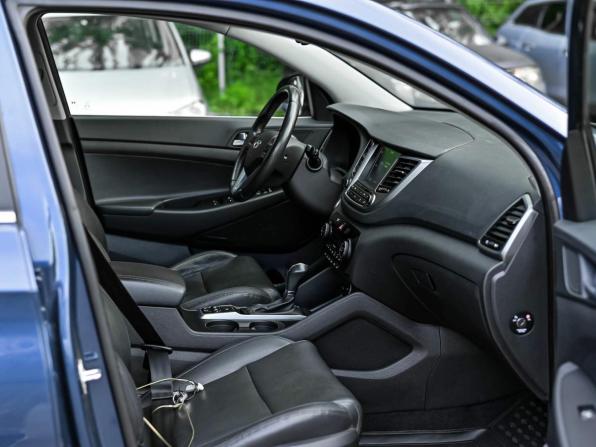 Hyundai Tucson III с пробегом 2016 года, цена 1 750 000 рублей, 180828 км, внедорожник, Автокод Объявления