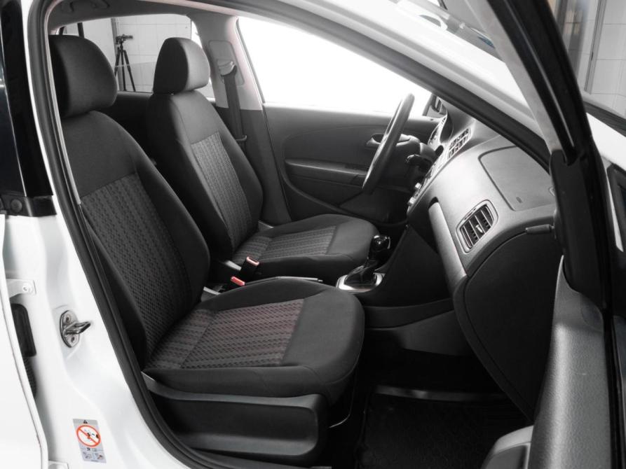 Volkswagen Polo V Рестайлинг Тюмень  - изображение 8