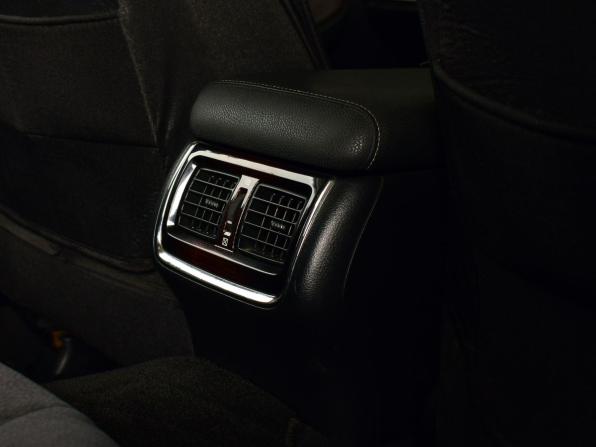 Toyota Crown XIV (S210) Рестайлинг с пробегом 2016 года, цена 2 475 995 рублей, 195111 км, седан, Автокод Объявления