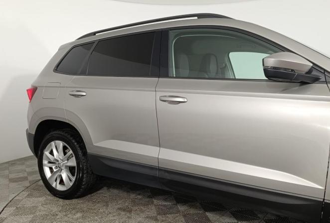 Skoda Karoq I с пробегом 2021 года, цена 2 380 000 рублей, 134022 км, внедорожник, Автокод Объявления