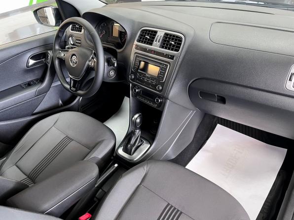 Volkswagen Polo V Рестайлинг с пробегом 2017 года, цена 1 065 000 рублей, 193454 км, седан, Автокод Объявления