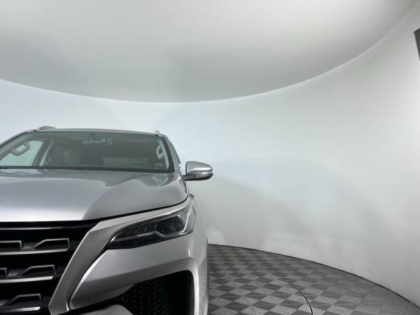 Toyota Fortuner II Рестайлинг с пробегом 2020 года, цена 2 999 000 рублей, 120000 км, внедорожник, Автокод Объявления