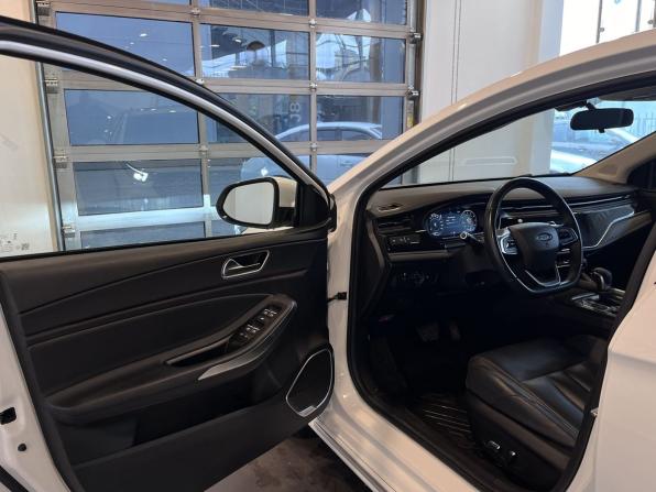 Omoda S5 с пробегом 2023 года, цена 1 455 000 рублей, 28567 км, седан, Автокод Объявления