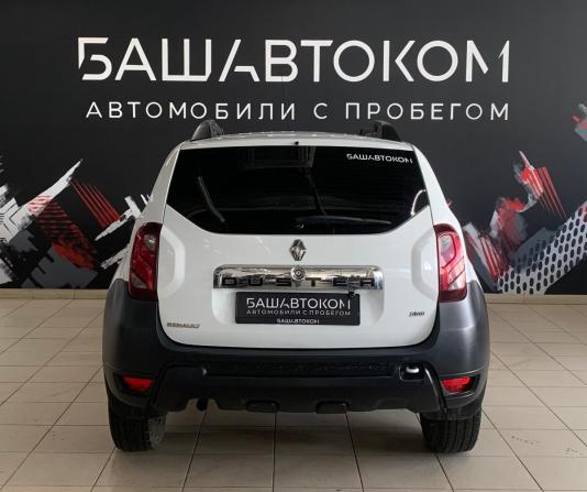Renault Duster I Рестайлинг с пробегом 2016 года, цена 999 000 рублей, 165844 км, внедорожник, Автокод Объявления