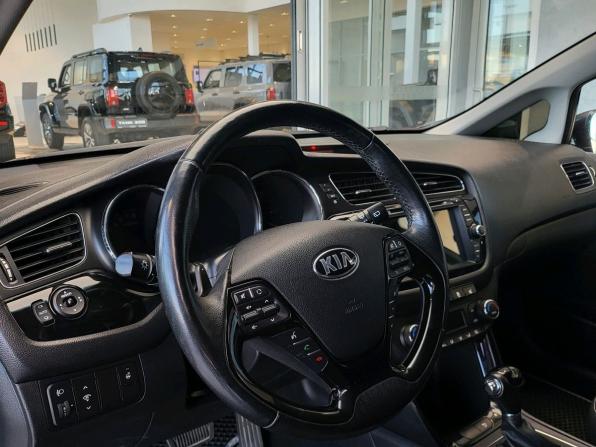 Kia Ceed II с пробегом 2015 года, цена 1 332 000 рублей, 102314 км, хэтчбек, Автокод Объявления