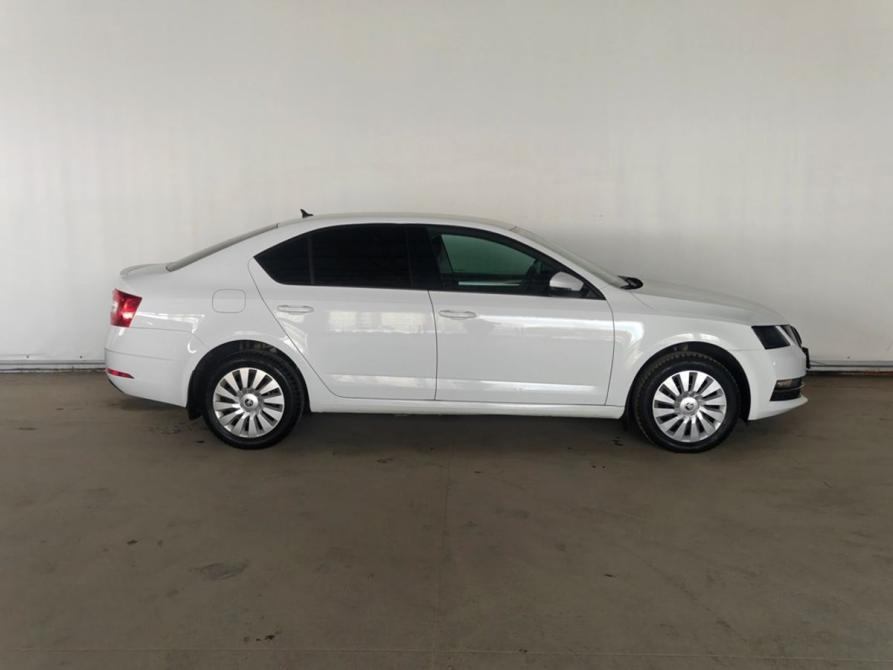 Skoda Octavia III (A7) Рестайлинг Москва  - изображение 8