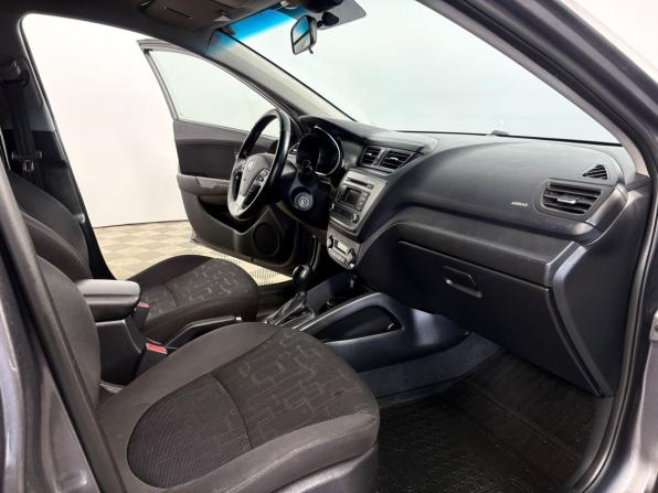 Kia Rio III Рестайлинг с пробегом 2017 года, цена 1 170 000 рублей, 224356 км, хэтчбек, Автокод Объявления