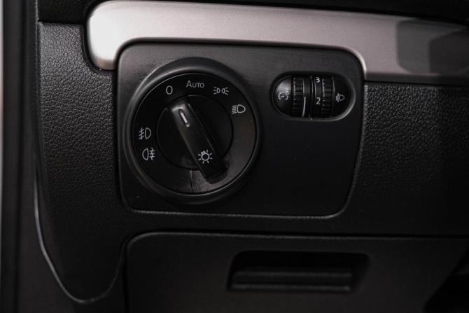 Volkswagen Golf VI с пробегом 2011 года, цена 679 000 рублей, 142000 км, хэтчбек, Автокод Объявления