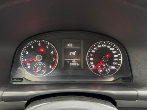 Volkswagen Touran I Рестайлинг 2 с пробегом 2014 года, цена 679 000 рублей, 219788 км, компактвэн, Автокод Объявления