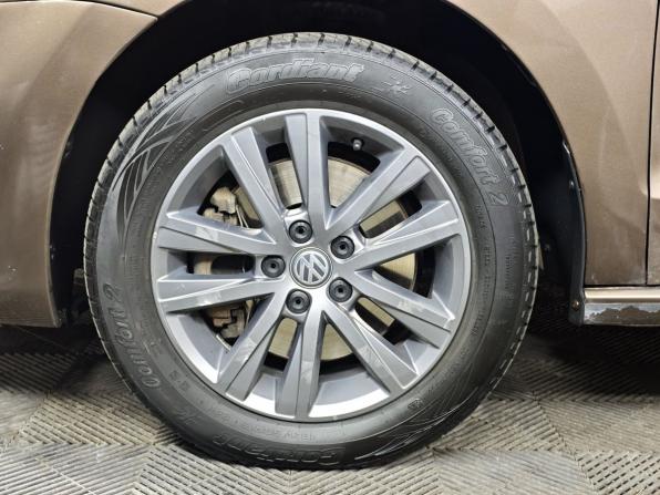 Volkswagen Polo V Рестайлинг с пробегом 2019 года, цена 1 151 000 рублей, 114829 км, седан, Автокод Объявления