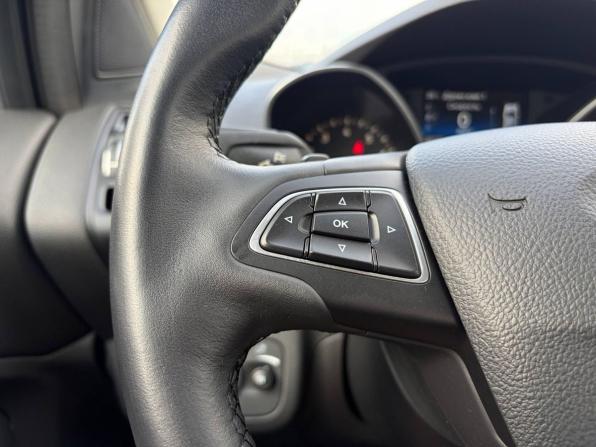 Ford Kuga II Рестайлинг с пробегом 2018 года, цена 1 815 000 рублей, 91380 км, внедорожник, Автокод Объявления