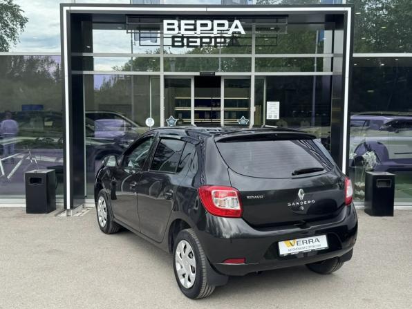 Renault Sandero II с пробегом 2016 года, цена 750 000 рублей, 140040 км, хэтчбек, Автокод Объявления