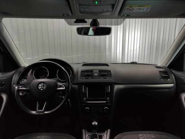 Skoda Yeti I Рестайлинг с пробегом 2017 года, цена 1 457 000 рублей, 180015 км, внедорожник, Автокод Объявления