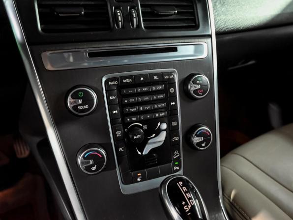 Volvo XC60 I Рестайлинг с пробегом 2014 года, цена 1 550 000 рублей, 287592 км, внедорожник, Автокод Объявления