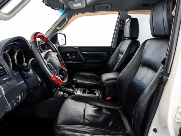 Mitsubishi Pajero IV с пробегом 2011 года, цена 1 599 000 рублей, 294145 км, внедорожник, Автокод Объявления