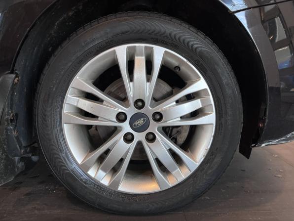 Ford Focus II Рестайлинг с пробегом 2011 года, цена 570 000 рублей, 256215 км, хэтчбек, Автокод Объявления