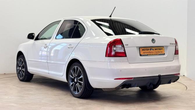 Skoda Octavia II (A5) Рестайлинг с пробегом 2012 года, цена 690 000 рублей, 257485 км, лифтбек, Автокод Объявления